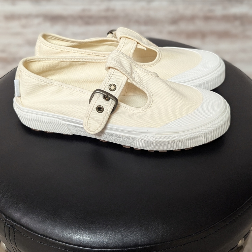 Vans Style 93 Mary-Jane Cream Canvas Flats